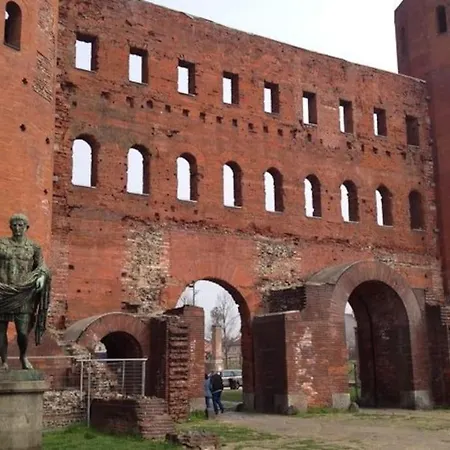 La Casa Di Silvio Ai Giardini Reali Turín