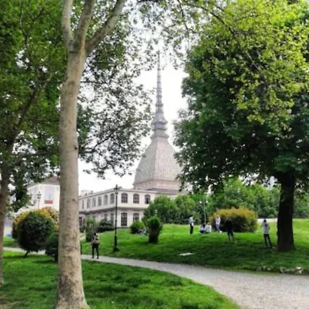 La Casa Di Silvio Ai Giardini Reali Apartmán *